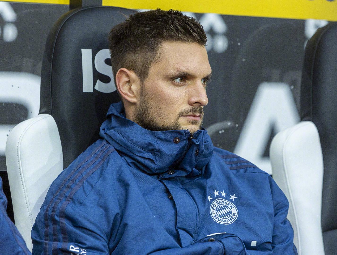 诺伊尔续约,诺伊尔续约到2025年几月