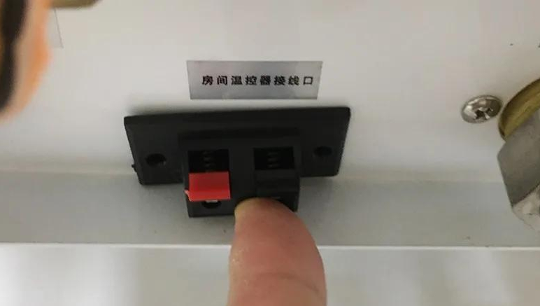 燃气壁挂炉室内温控器的使用方法,艾瑞科壁挂炉怎么外接温控器