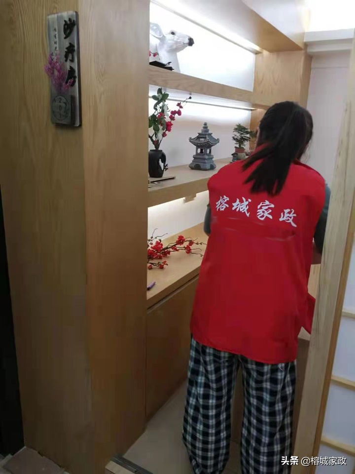 开家政公司怎么才能赚钱,新手开家政公司如何快速实现盈利