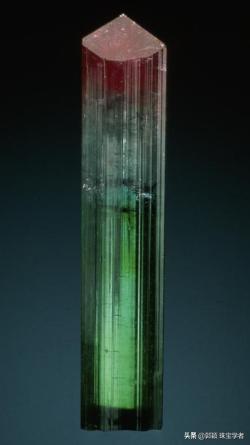 一对镶嵌银耳钉大约多少钱,碧玺镶嵌耳钉图片