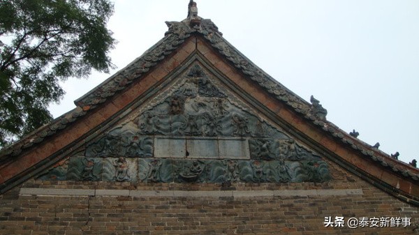 泰山斗姆宫尼姑,泰山斗母宫和斗姥宫