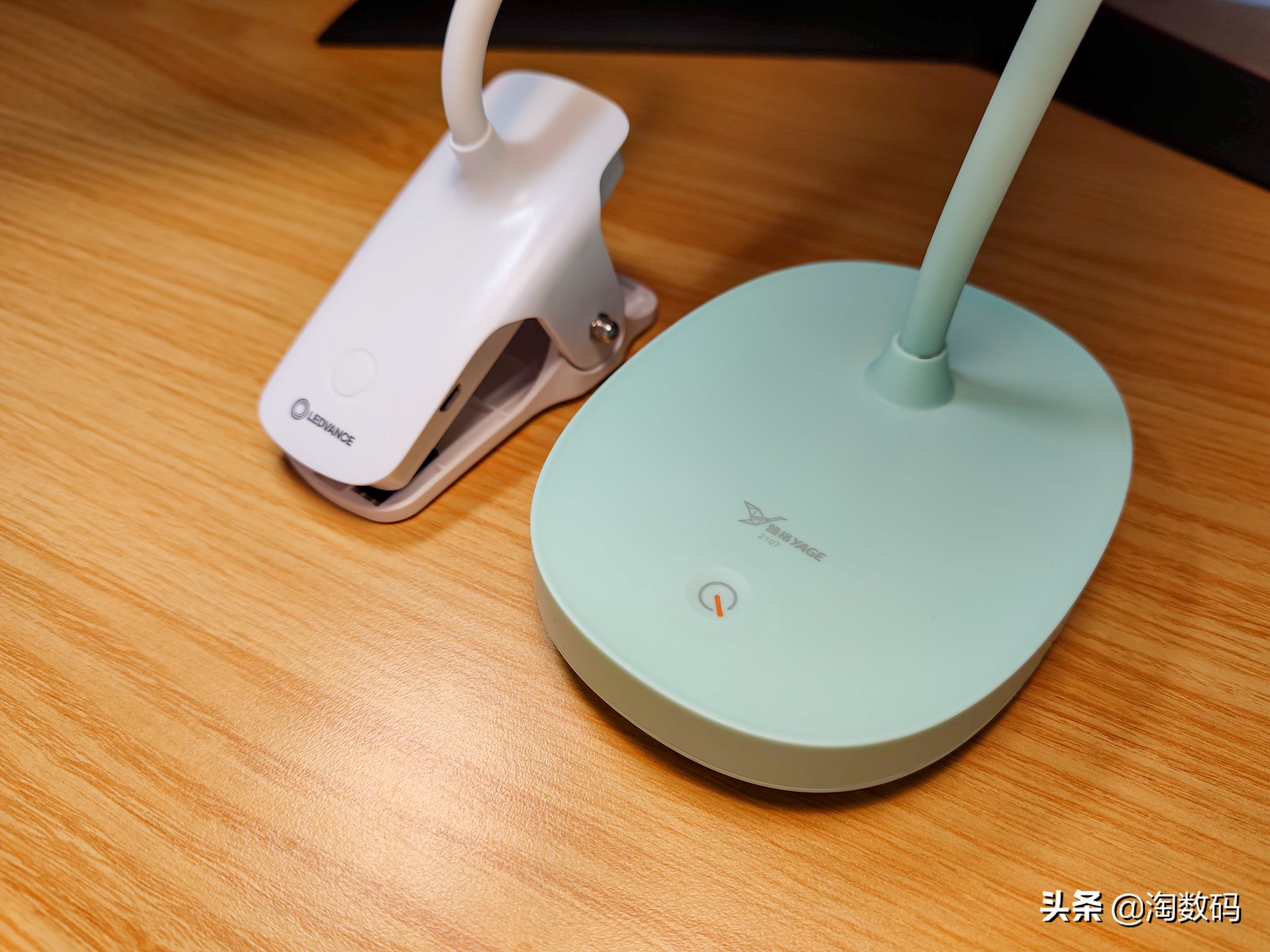 消费降级：3色温无极调光，￥14块9充电式LED学习小台灯晒单简评