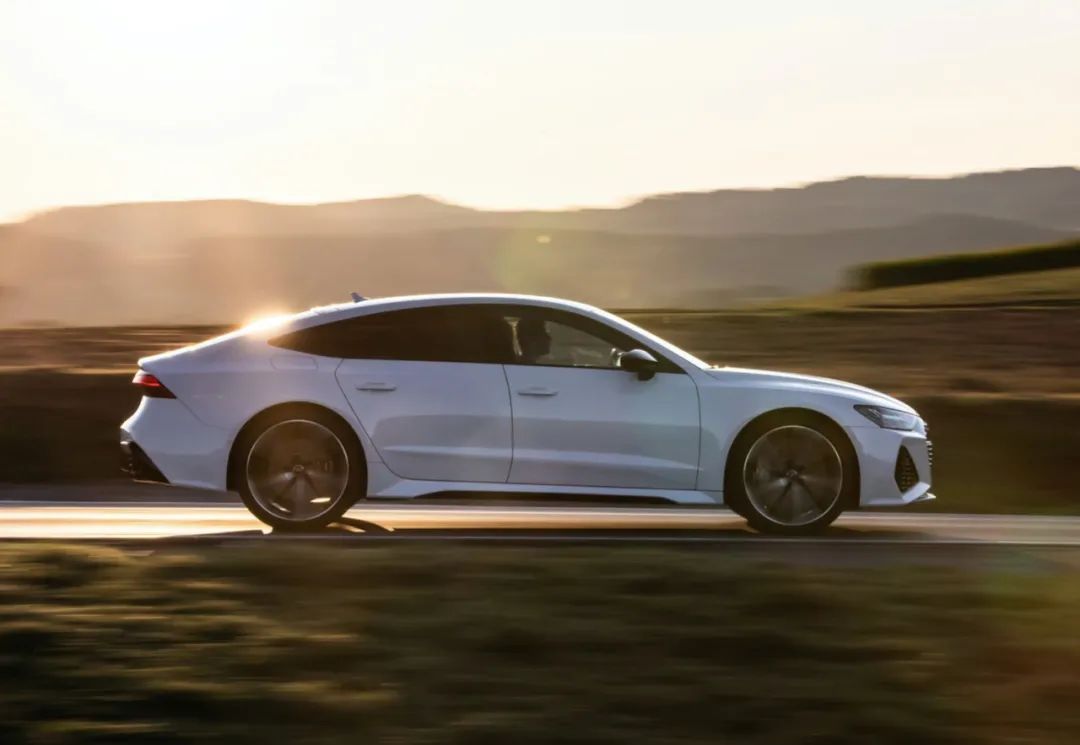 燃油车的魅力奥迪rs7,中国首台奥迪rs7-r