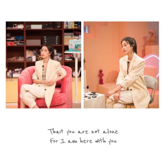 想与时尚并肩而行，不妨向周雨彤学习白色穿搭，让你美的与众不同