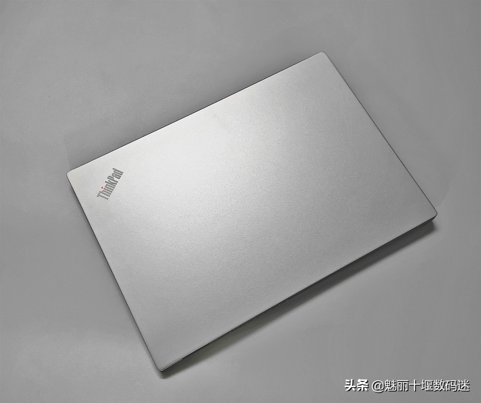 thinkpads22016款评测,升级版的thinkpad2020s2值得买么