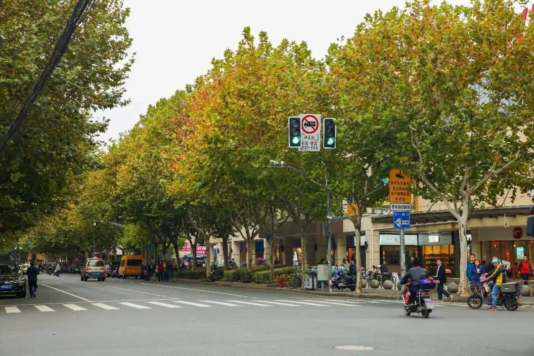 浣忓湪涓婃捣娴︿笢鏂板尯鐨勪汉,浣忓湪涓婃捣娴︿笢鏂板尯濂藉悧