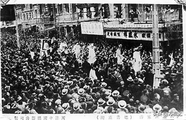 天津的老人们常说“北门富、东门贵、南门贫、西门贱”，这是为嘛？