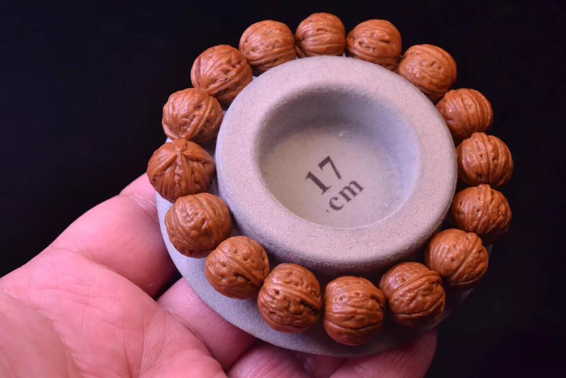 真正三棱核桃,你见过这样的三棱核桃吗