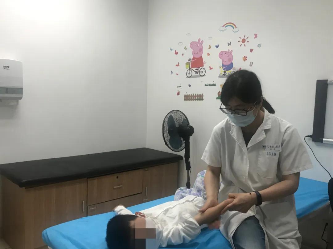 过敏性鼻炎诱发的哮喘应该怎么治,粉尘螨虫过敏性鼻炎怎么治能除根