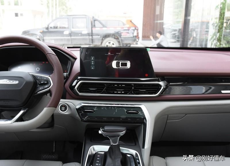 买新宝骏rs5还是宝骏360,新宝骏rs5300t二手车