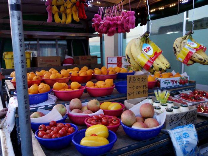 摆摊卖水果的真实案例,摆摊卖水果妹子