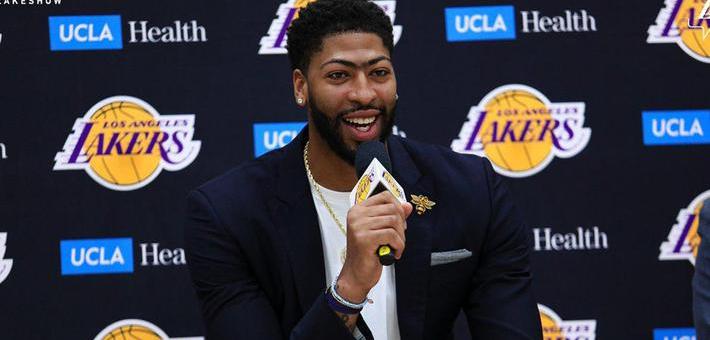 保密措施升级!新百*公伦**开吃人血馒头!不愧是伦纳德代言的品牌