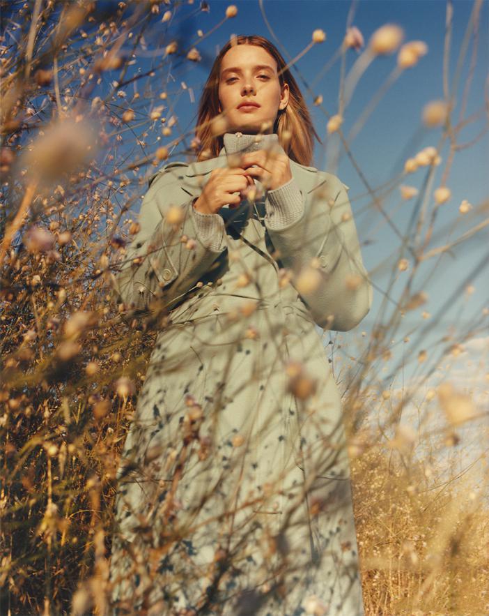 刘雯冬季羊羔毛皮衣街拍穿搭,羊绒秋冬穿搭