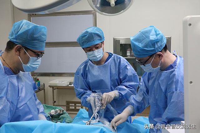 食管裂孔疝和贲门松弛哪个危害大,出现食管裂孔疝是怎么回事