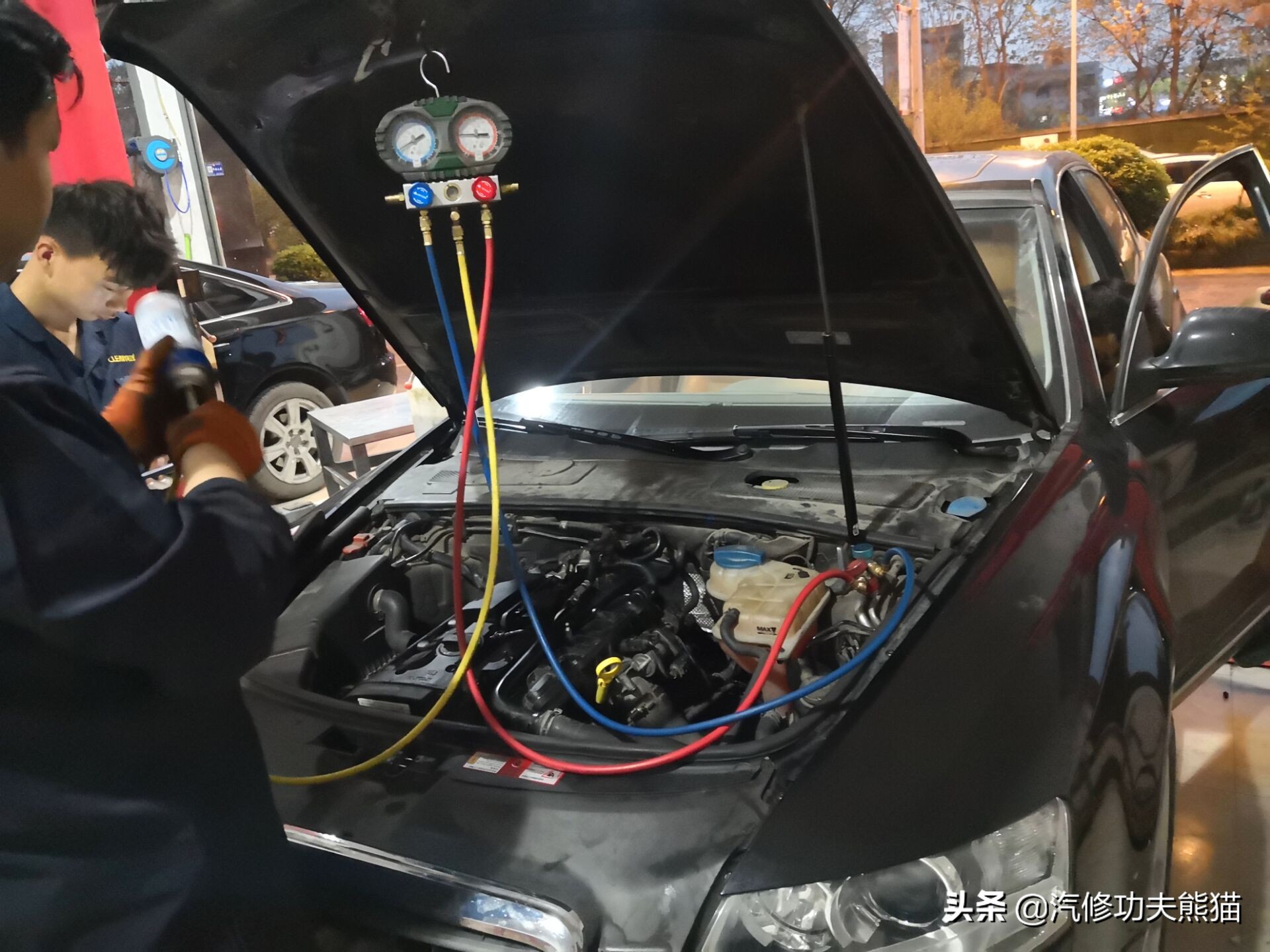 10年奥迪a6l2.0t烧机油维修,奥迪a6l2.0t烧机油吗