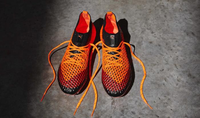 十大公认最强平民足球鞋,足球装备鞋子