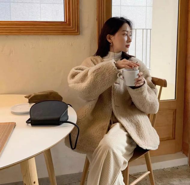 黑色小脚裤矮个子怎么穿显高,160小个子显高穿搭