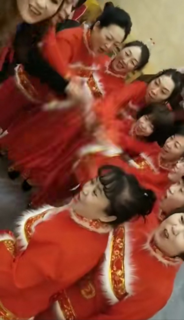 万全区工联建材商会、万全光彩事业志愿服务队友谊联合年会盛典