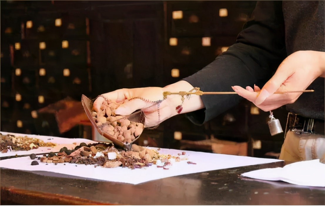 肚子里全是痰和湿：中医教你提升正气、远离传染病