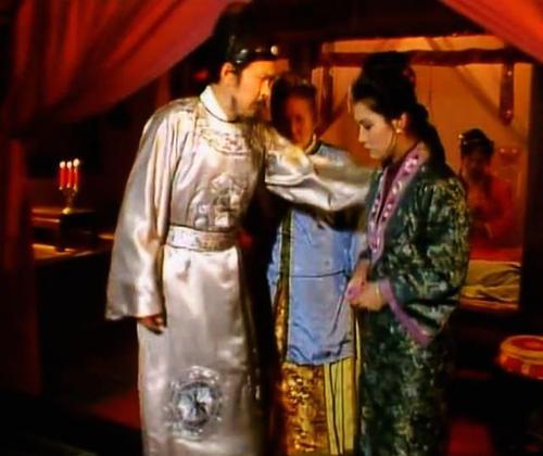 红楼梦中赵姨娘有什么用,红楼梦里赵姨娘是怎么死的