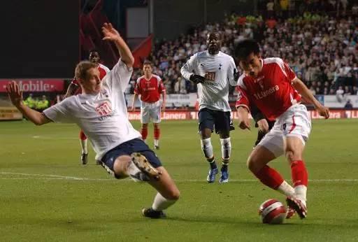 怎么做假动作,怎样做假动作逼真