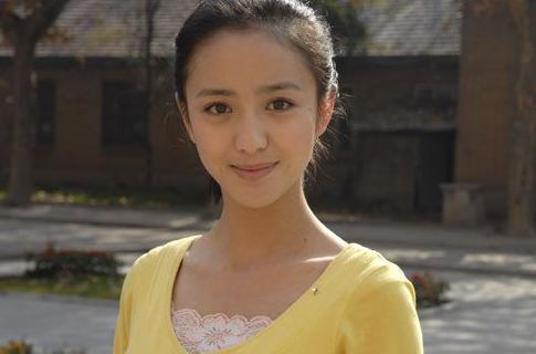 素颜差距最大的女明星,看完这些女星的素颜对比照