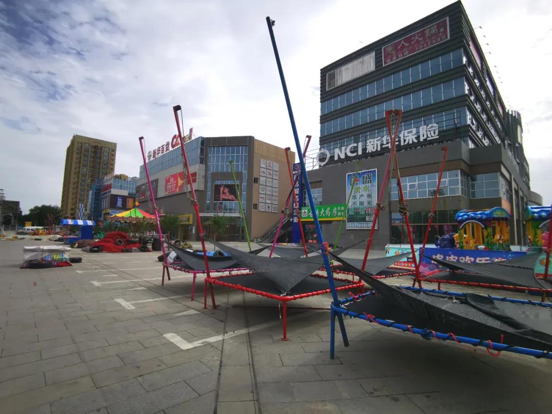 创城曝光台|新百广场秩序混乱问题依旧