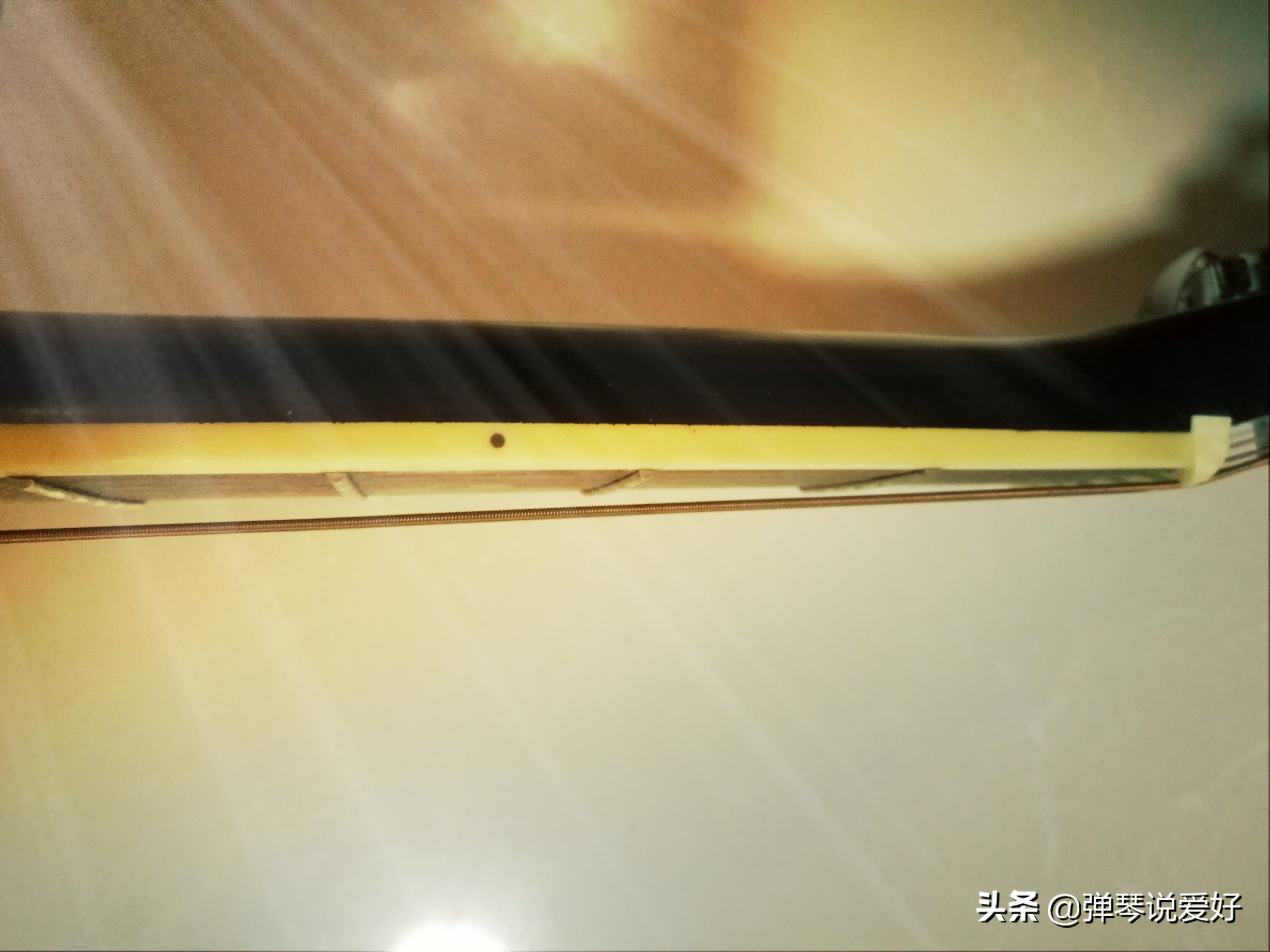 想学吉他第一步买琴,想学吉他买什么书