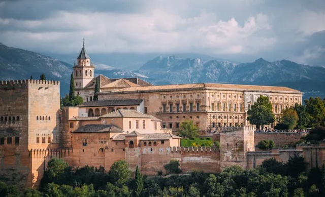 西班牙航空和葡萄牙航空,去西班牙有哪些国际航空