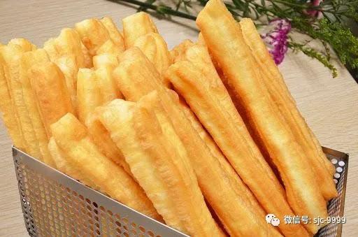 炸油条用脆皮油条粉还用放酵母吗,食用碱加酵母做油条怎么做