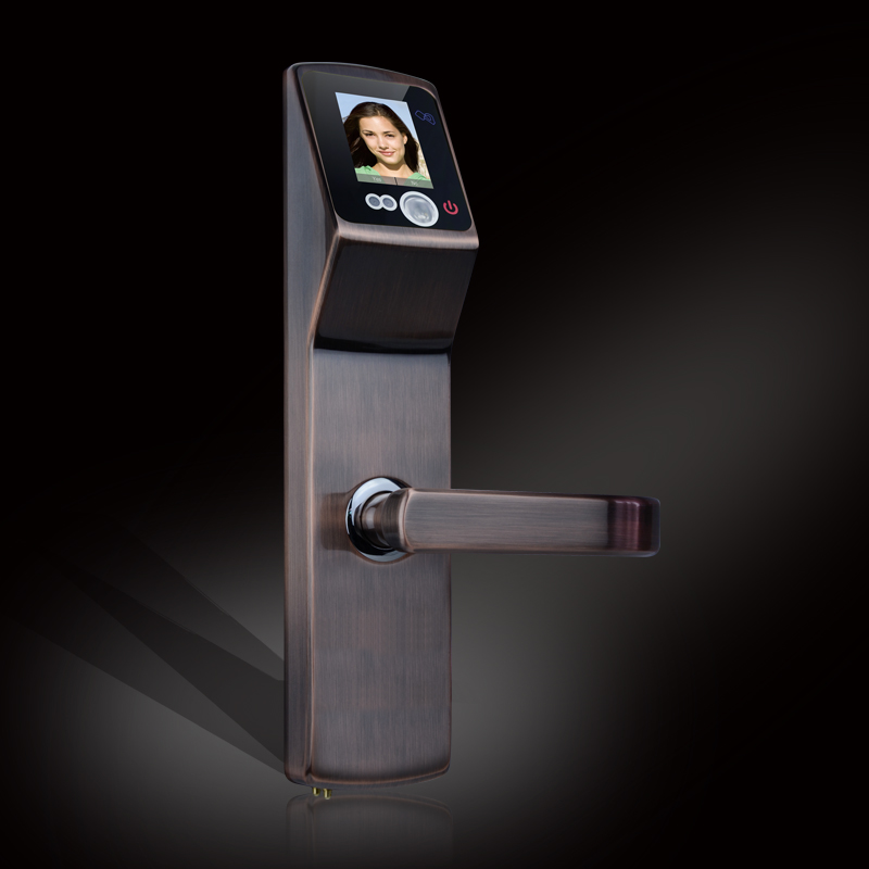 你还在纠结要不要装智能门锁,智能门锁真的比传统门锁好用吗