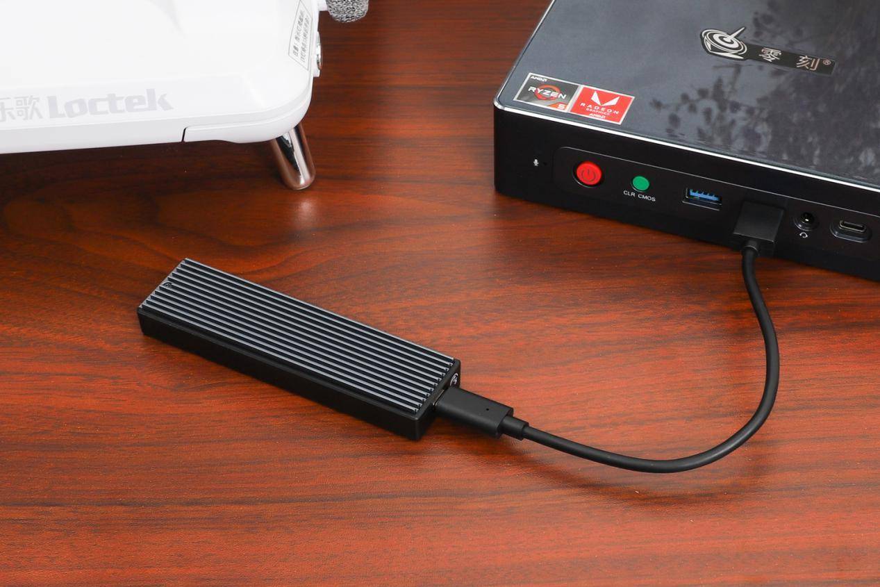 1tb和2tb固态哪个划算,1tb跟2tb固态价格差多少