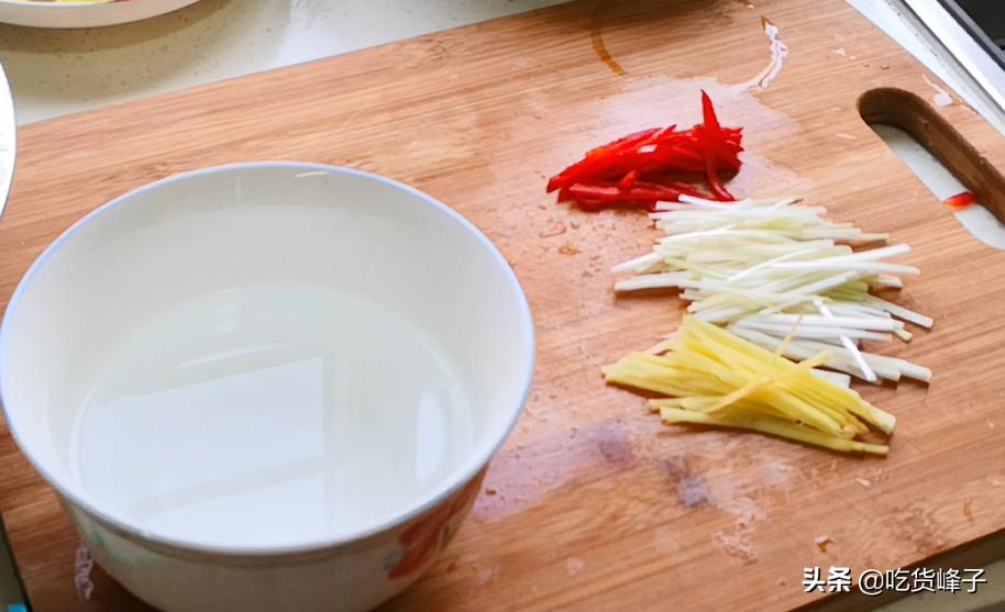 炸鱼调糊教程,炸鱼面糊怎么调炸出的鱼才酥