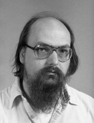 顶级程序员年薪多少,顶级程序员用什么电脑