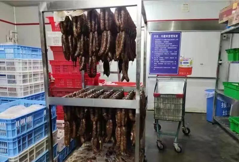 济南超市臭猪肉,济南一超市变质肉