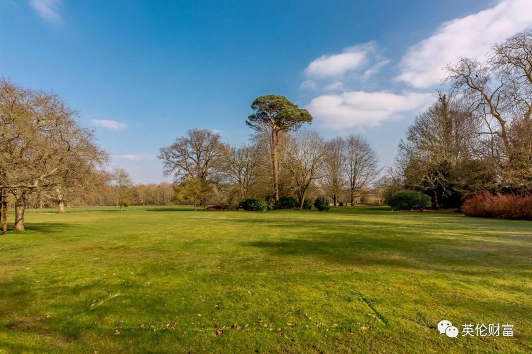 英国名人故居,泰晤士河畔乡村别墅275万寻找新主人