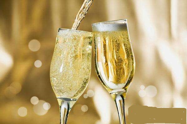 断片跟酒好坏有关系吗,喝葡萄酒怎么容易醉