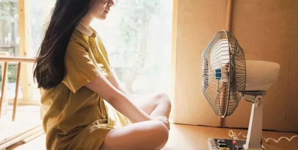 农村80后小两口,80后夫妻住进深山