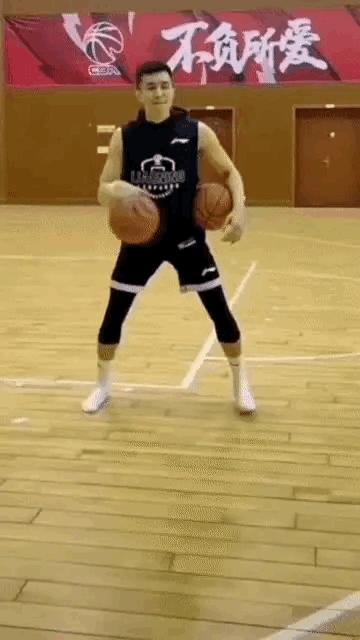 郭艾伦易建联nike,易建联郭艾伦耐克合同