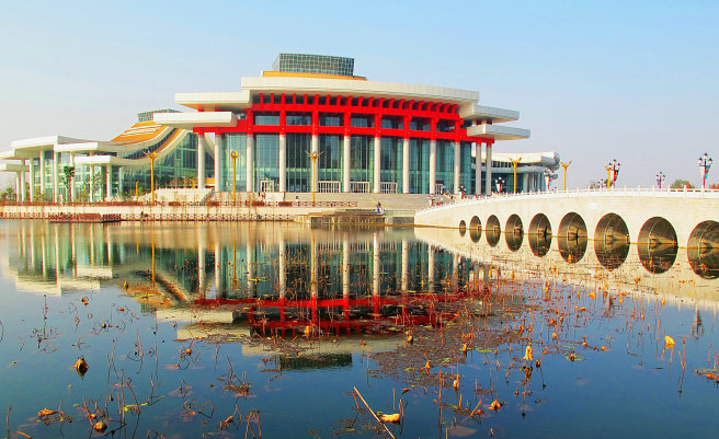 重庆来福士最丑建筑,重庆来福士被评十大最丑建筑