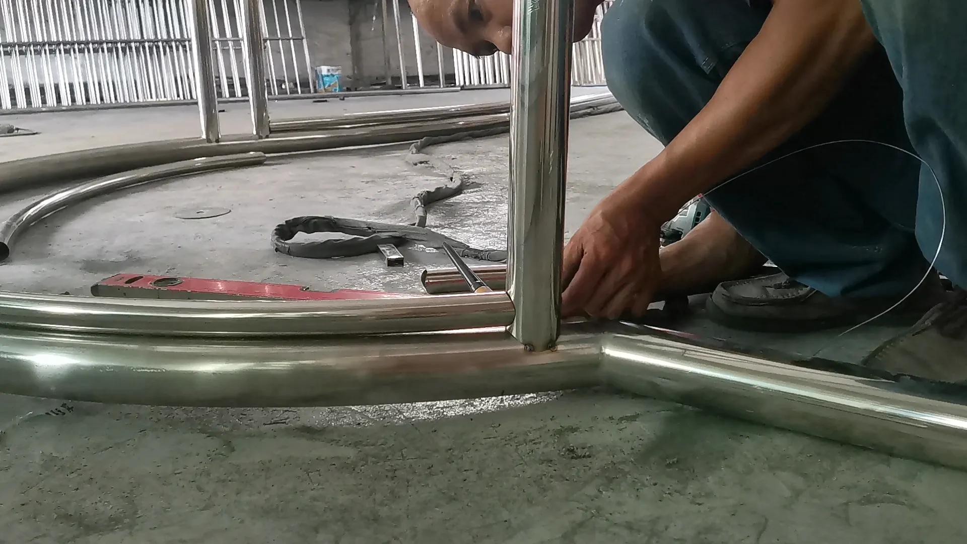 异形不锈钢防盗网,不锈钢防盗栏杆设计