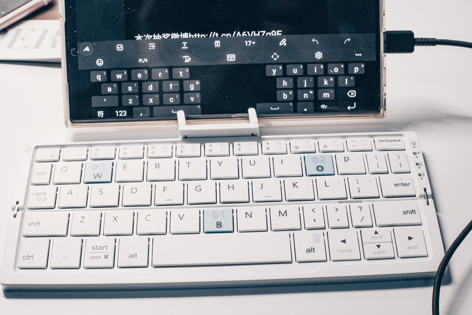 bow航世手机三折叠蓝牙键盘测评,bow航世hb318折叠蓝牙键盘