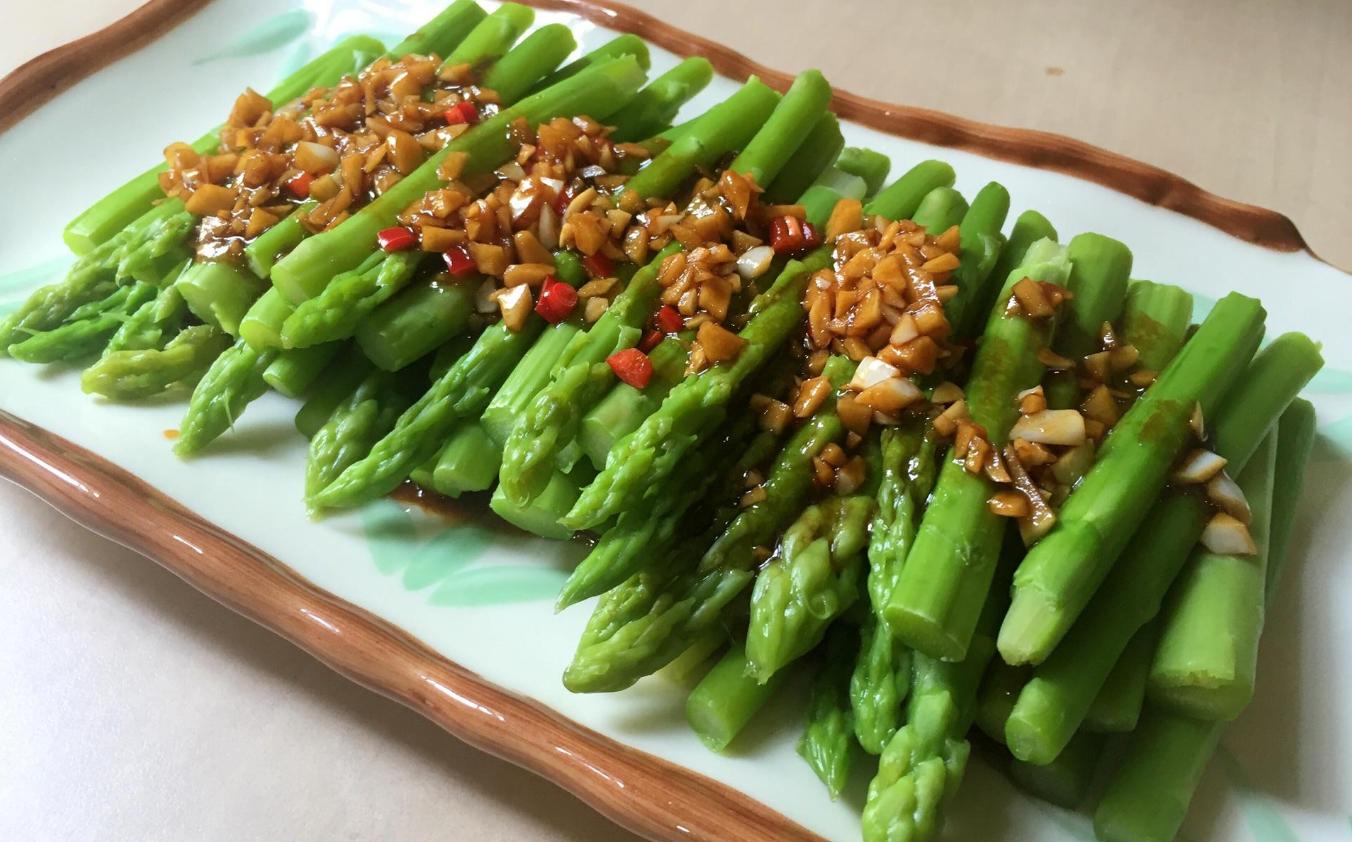 芦笋最好吃的六种做法,爱吃芦笋炒香菇