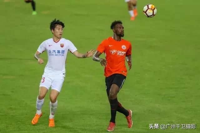 相机自动对焦怎么调最准确,相机连续对焦模式选择