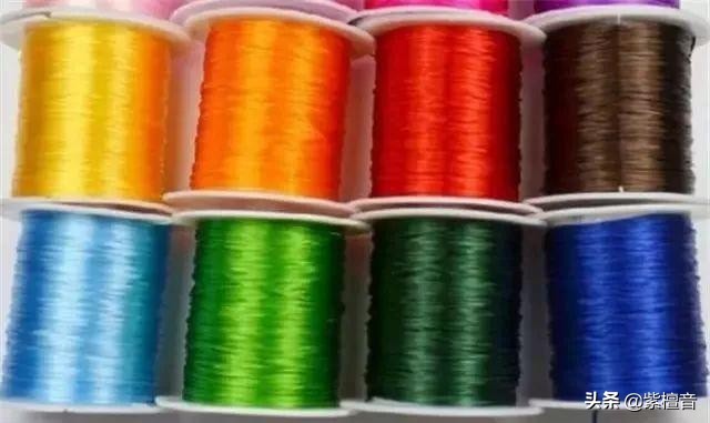 文玩手串配饰搭配教程,文玩手串如何穿好看