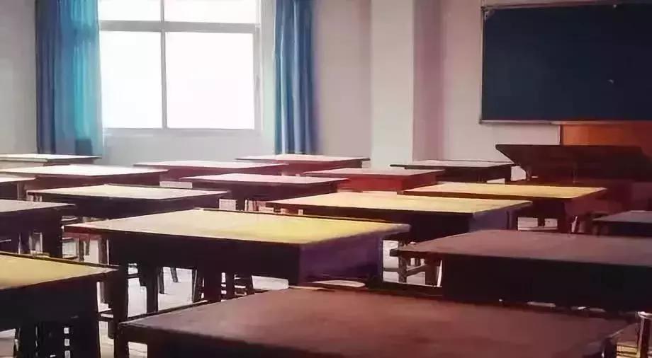 致敬老师感恩老师的散文,写给老师感谢师恩的诗