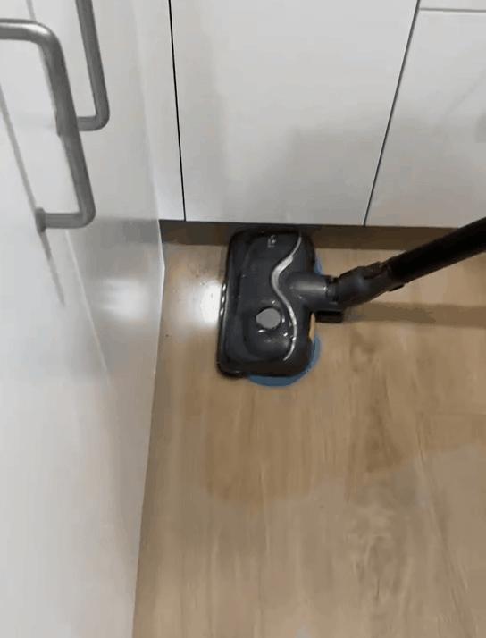 小狗吸尘器和戴森吸尘器对比,戴森吸尘器哪款性价比高10倍