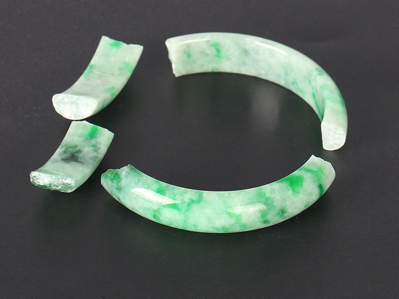 玉石手镯断裂修补,玉石手镯断裂怎样处理