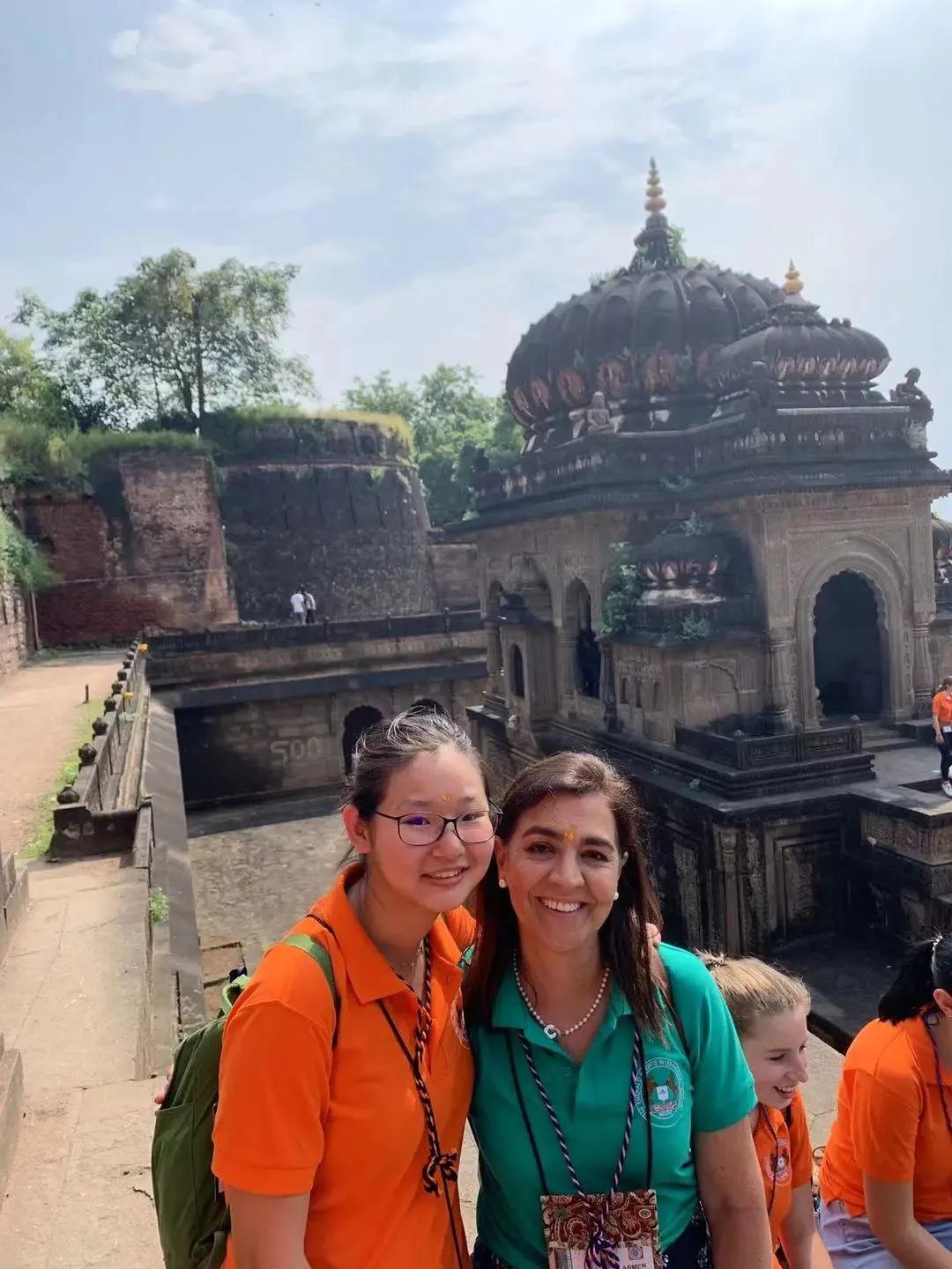 4位鼎石女生的科学梦