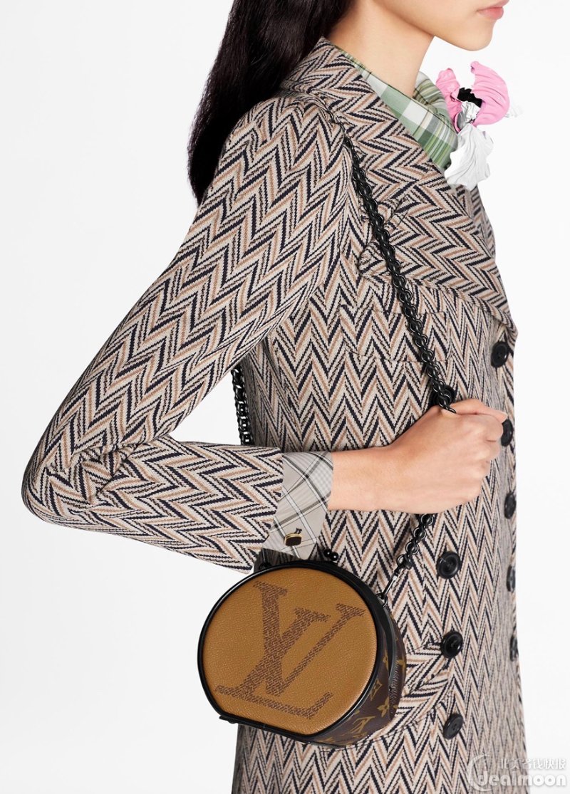 今年流行的lv包包款式,正品lv女包经典款louisvuitton多少钱